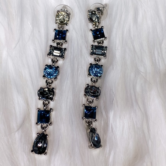 BEAUTIFUL FASHION SET!!!!! - Picture 5 of 6